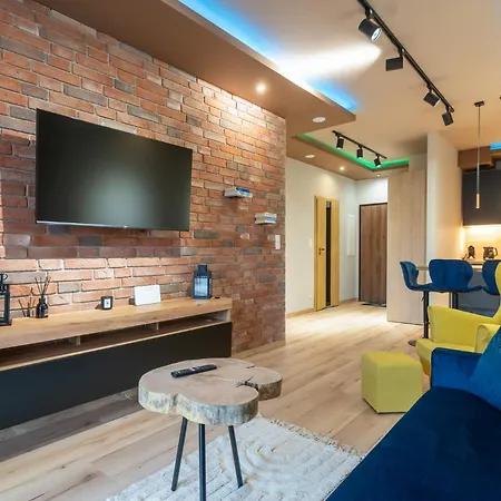 Spodek Modern By Bookinghost * カトヴィツェ