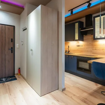 Spodek Modern By Bookinghost