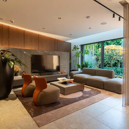 Spodek Modern By Bookinghost * カトヴィツェ