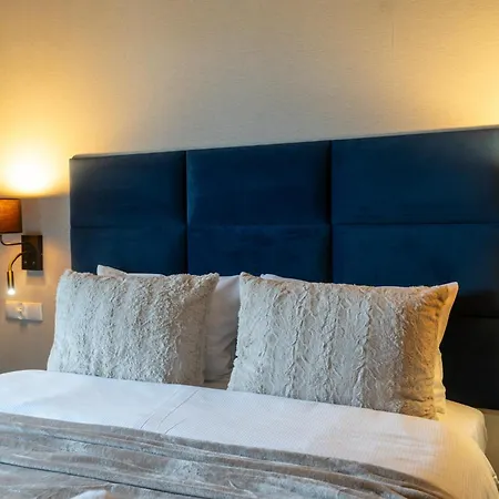 Spodek Modern By Bookinghost * カトヴィツェ