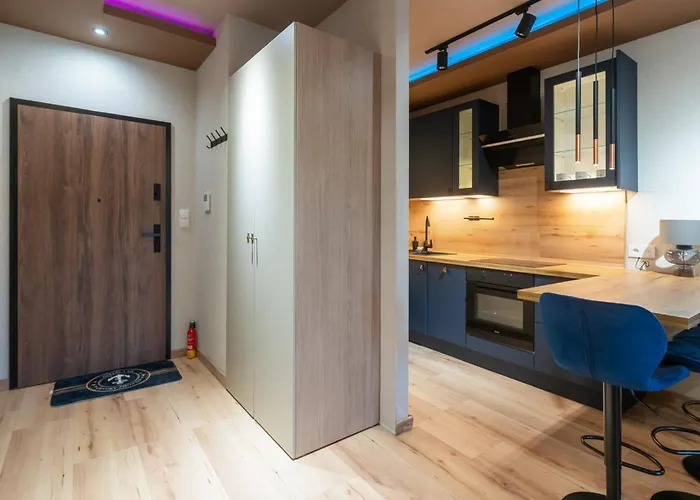 Spodek Modern By Bookinghost