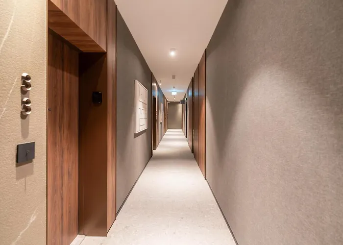 Spodek Modern By Bookinghost *