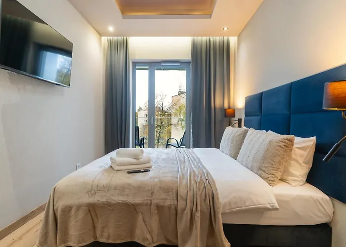 Spodek Modern By Bookinghost *