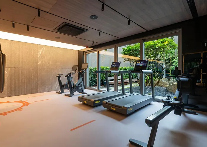 Spodek Modern By Bookinghost *